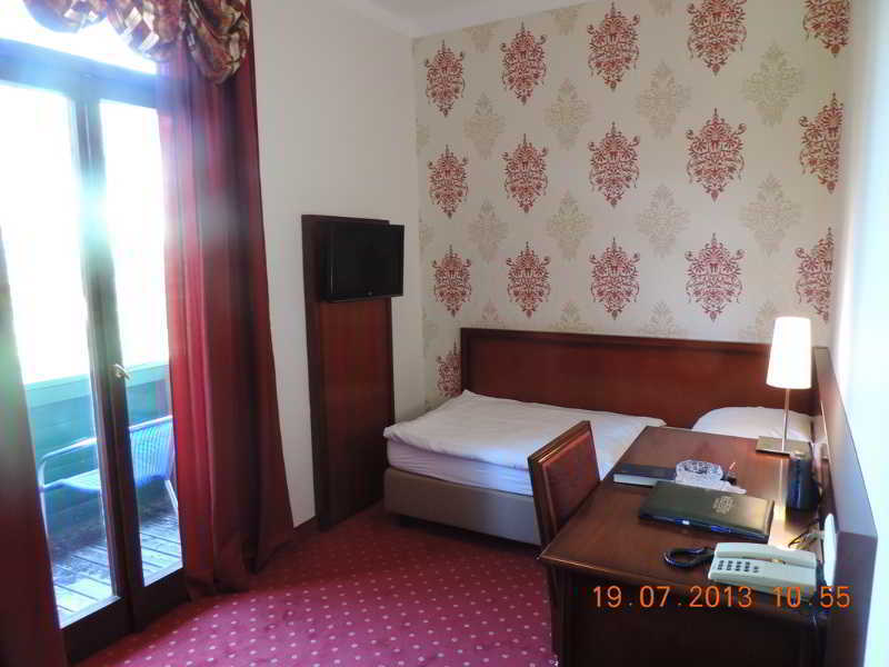 Hotel Kaiser Franz Josef Millstatt Exterior photo
